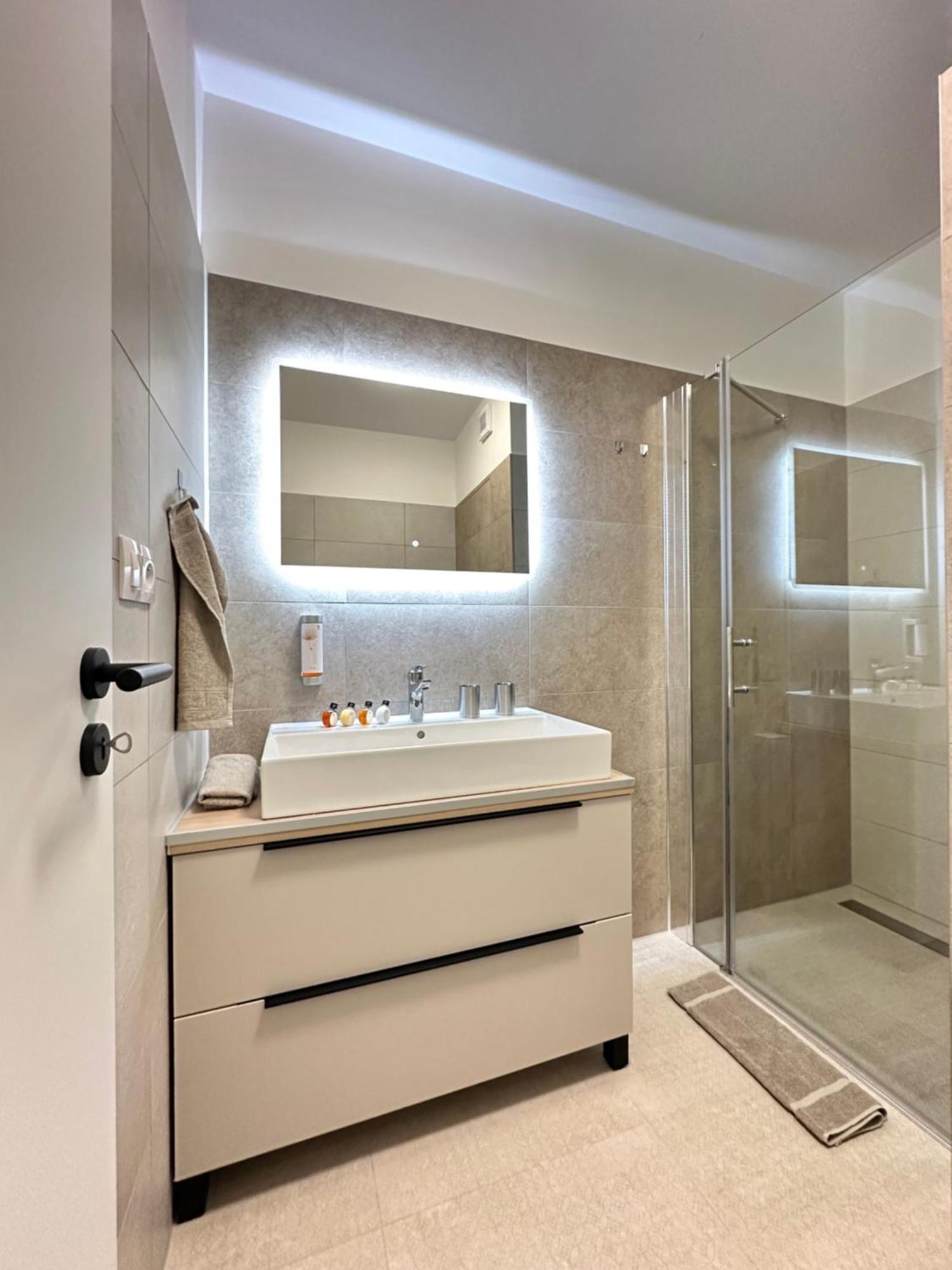 Trendy Apartment Trenčín المظهر الخارجي الصورة